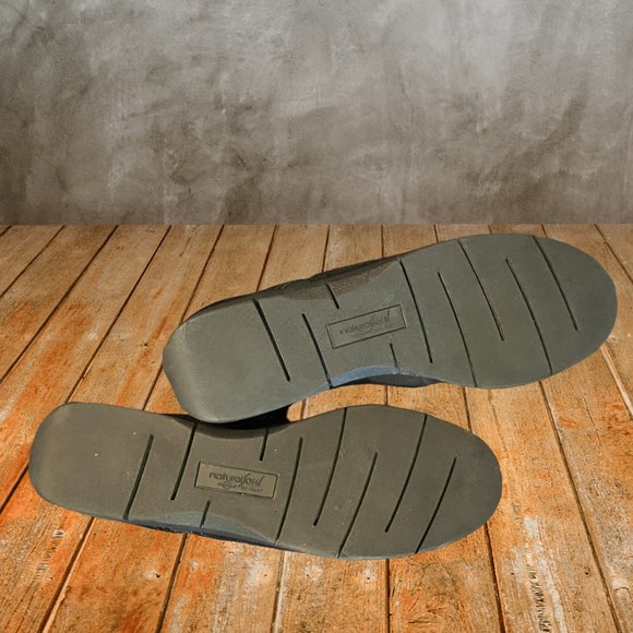 Comfortable Black Women's Shoes - Picture 7 of 8